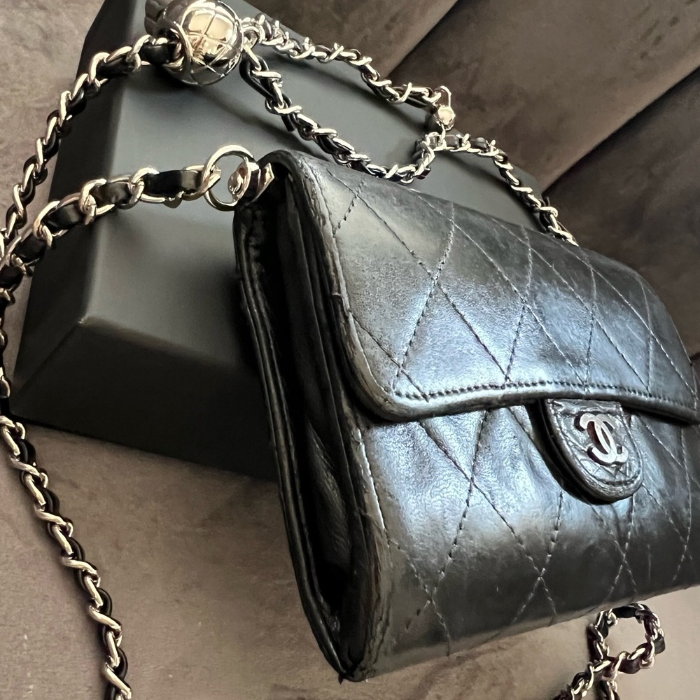 Reserved-CHANEL Matelasse gusseted flap wallet - Picture 8 of 17